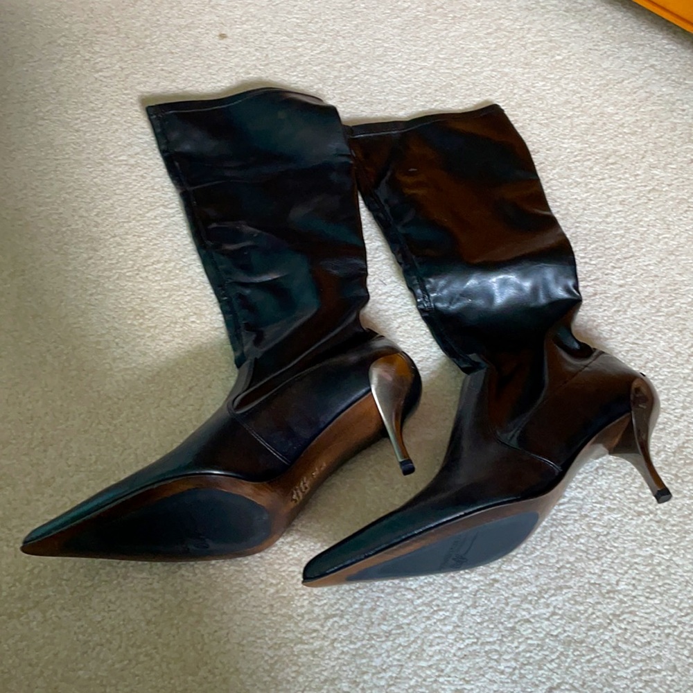 Donald J Pliner Black Calf Stretch Boots. Size 7.5